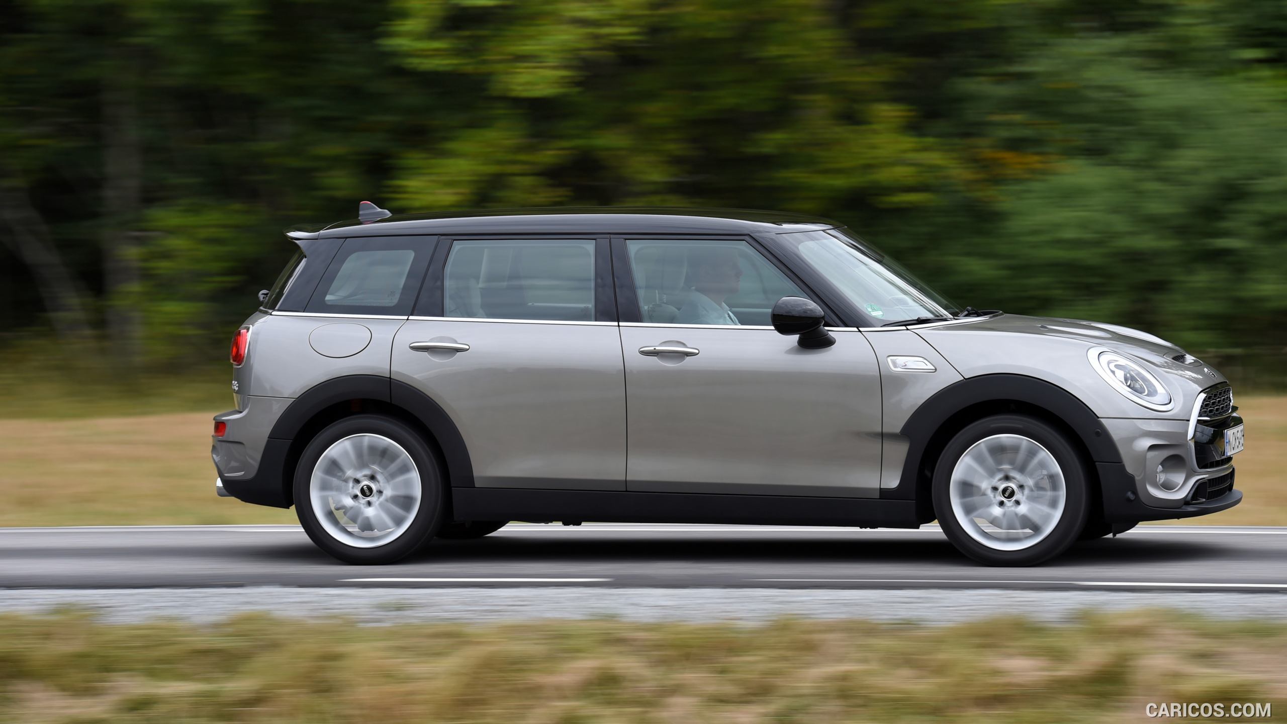 2016 MINI Cooper S Clubman in Metallic Melting Silver - Side, #154 of 380