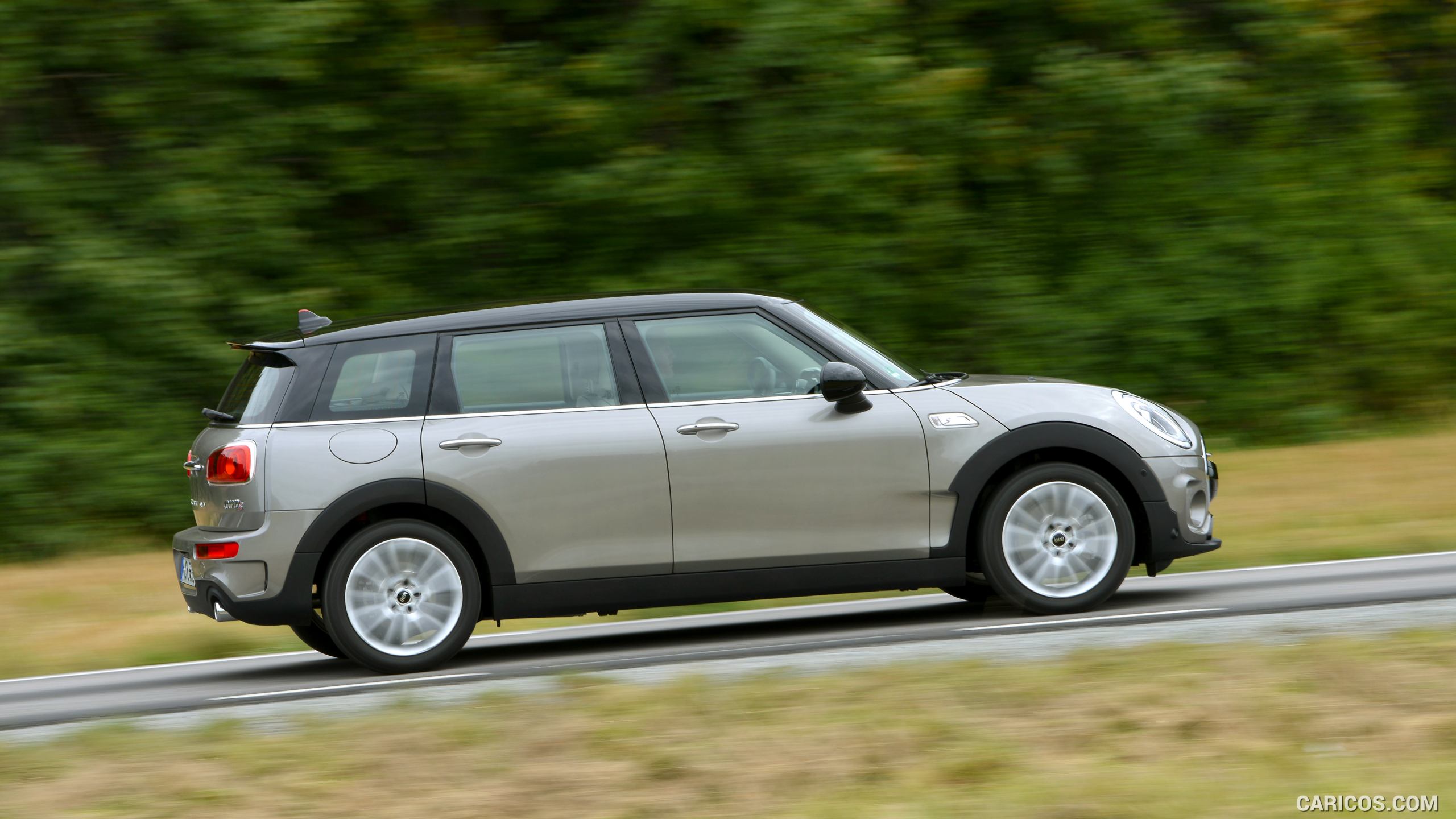 2016 MINI Cooper S Clubman in Metallic Melting Silver - Side, #156 of 380