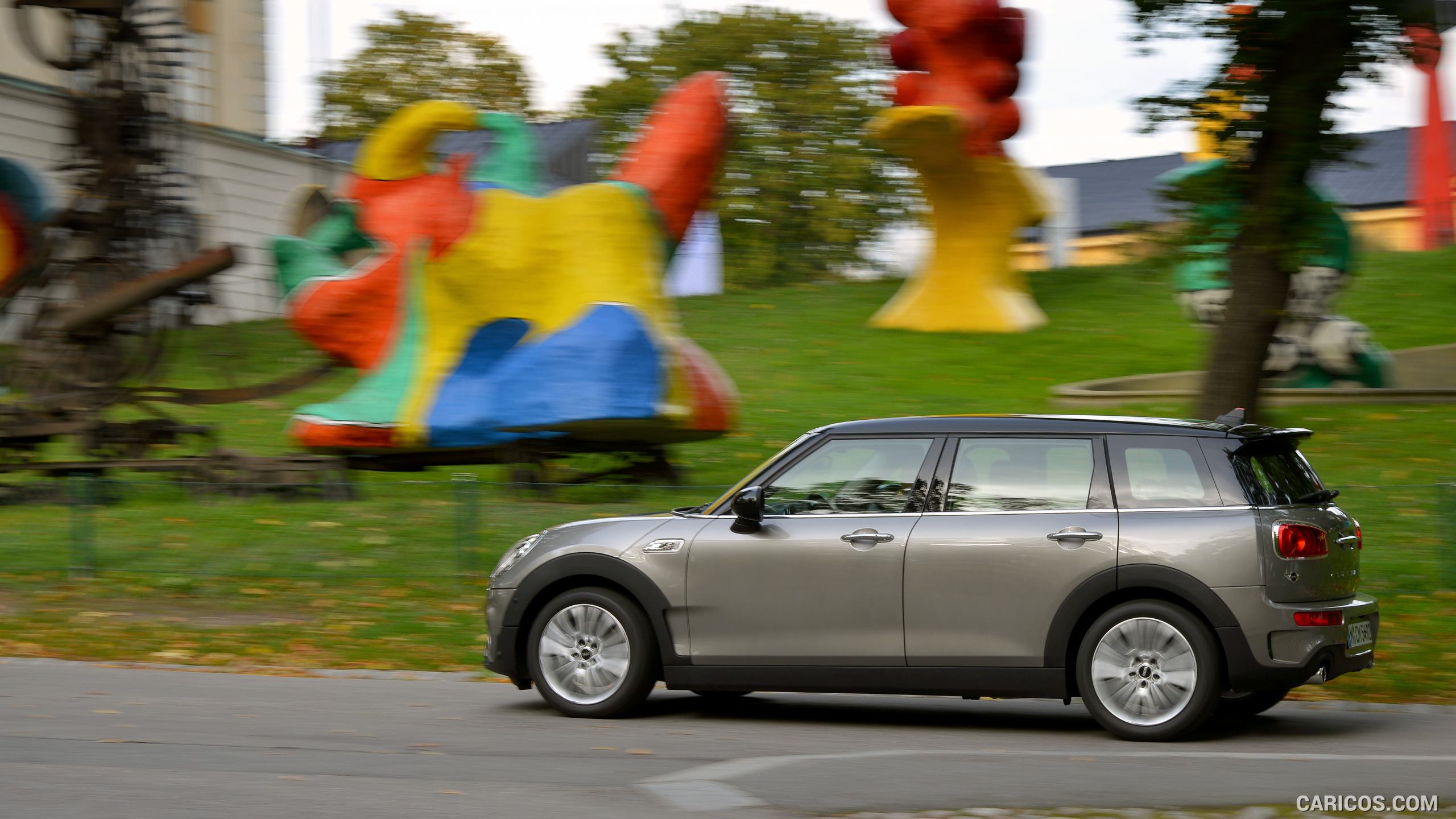 2016 MINI Cooper S Clubman in Metallic Melting Silver - Side, #176 of 380