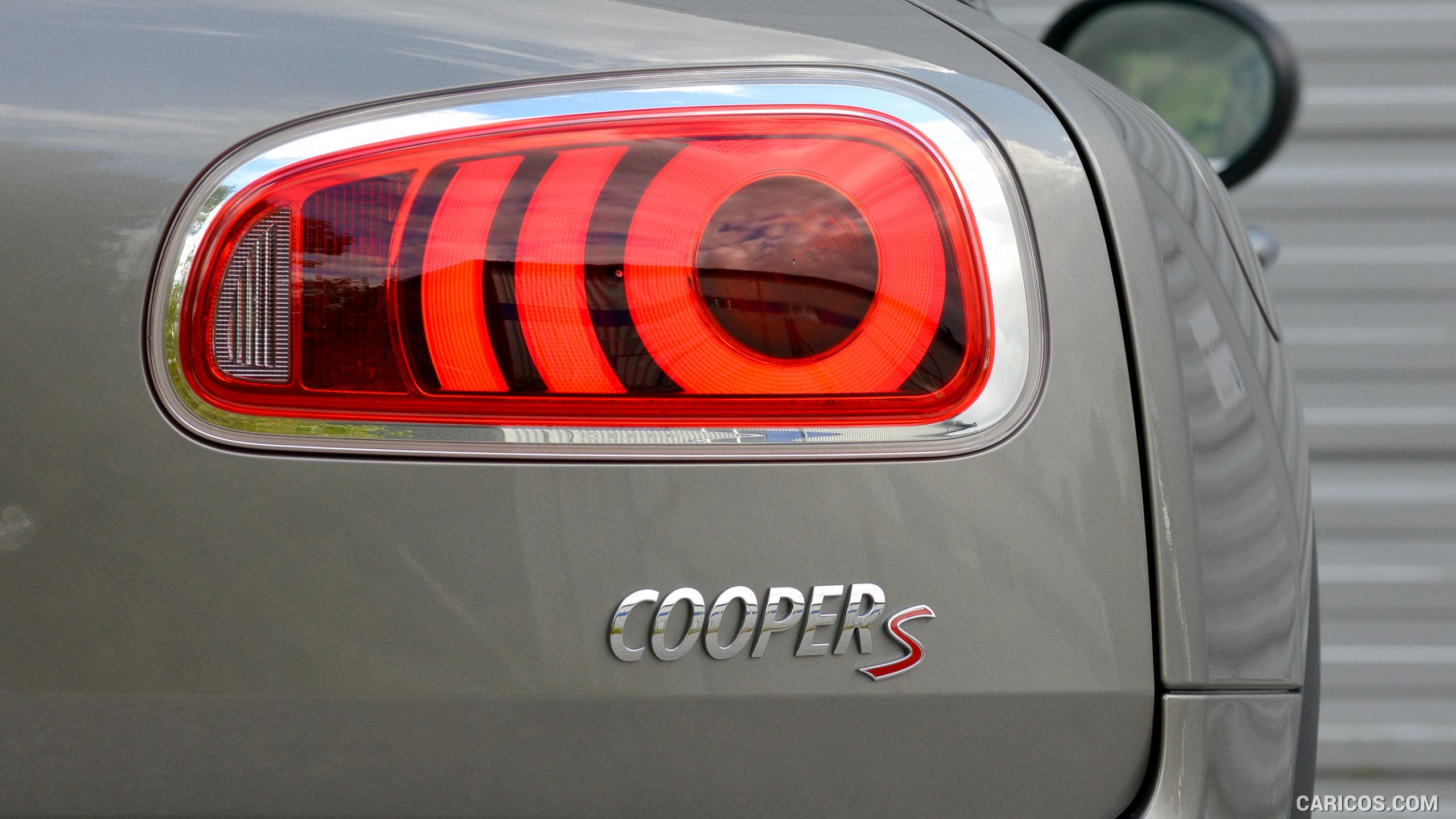 2016 MINI Cooper S Clubman in Metallic Melting Silver - Tail Light, #212 of 380