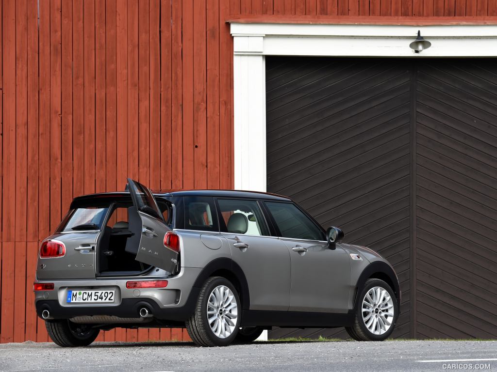 2016 MINI Cooper S Clubman in Metallic Melting Silver - Tailgate