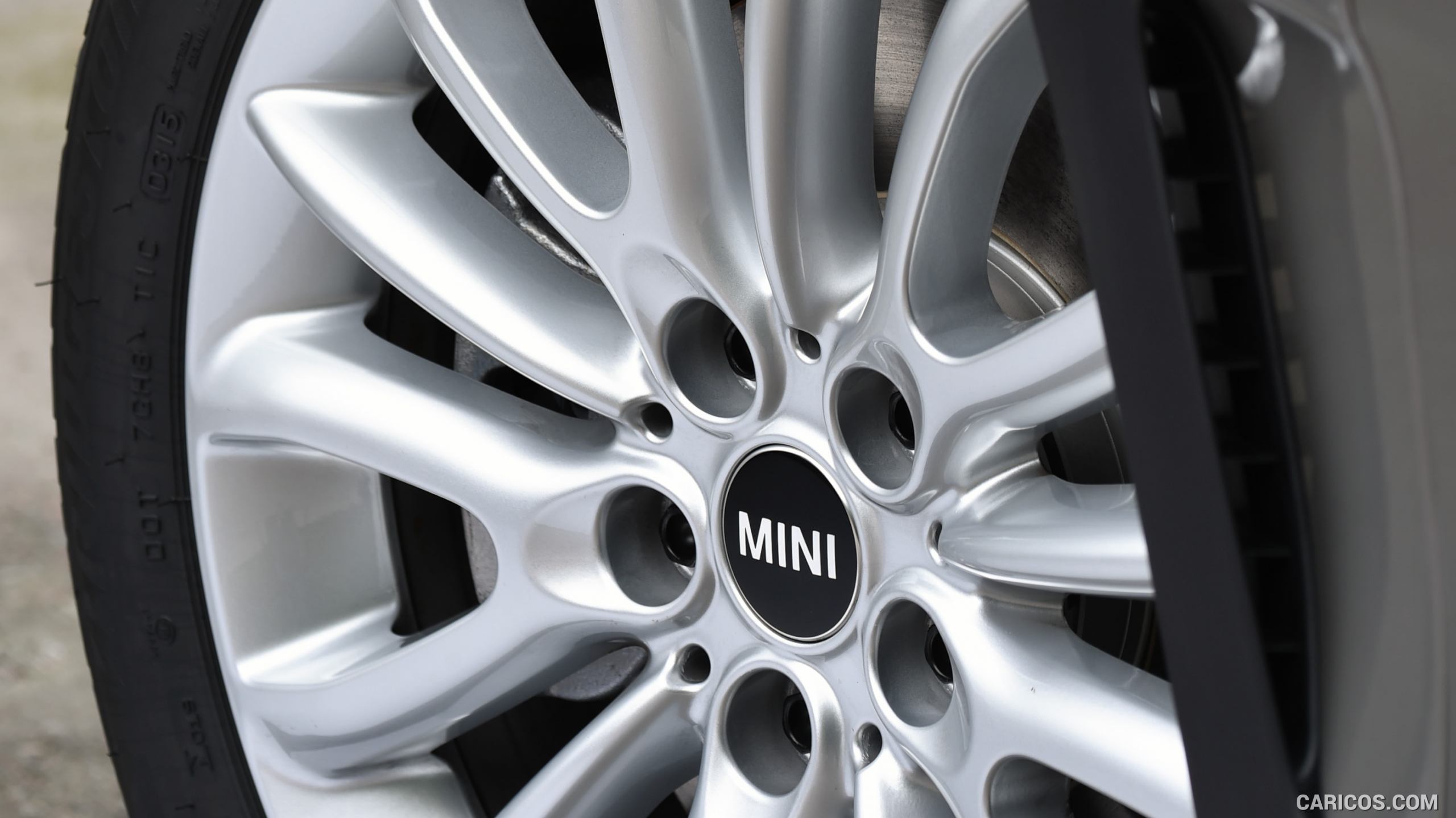 2016 MINI Cooper S Clubman in Metallic Melting Silver - Wheel, #207 of 380