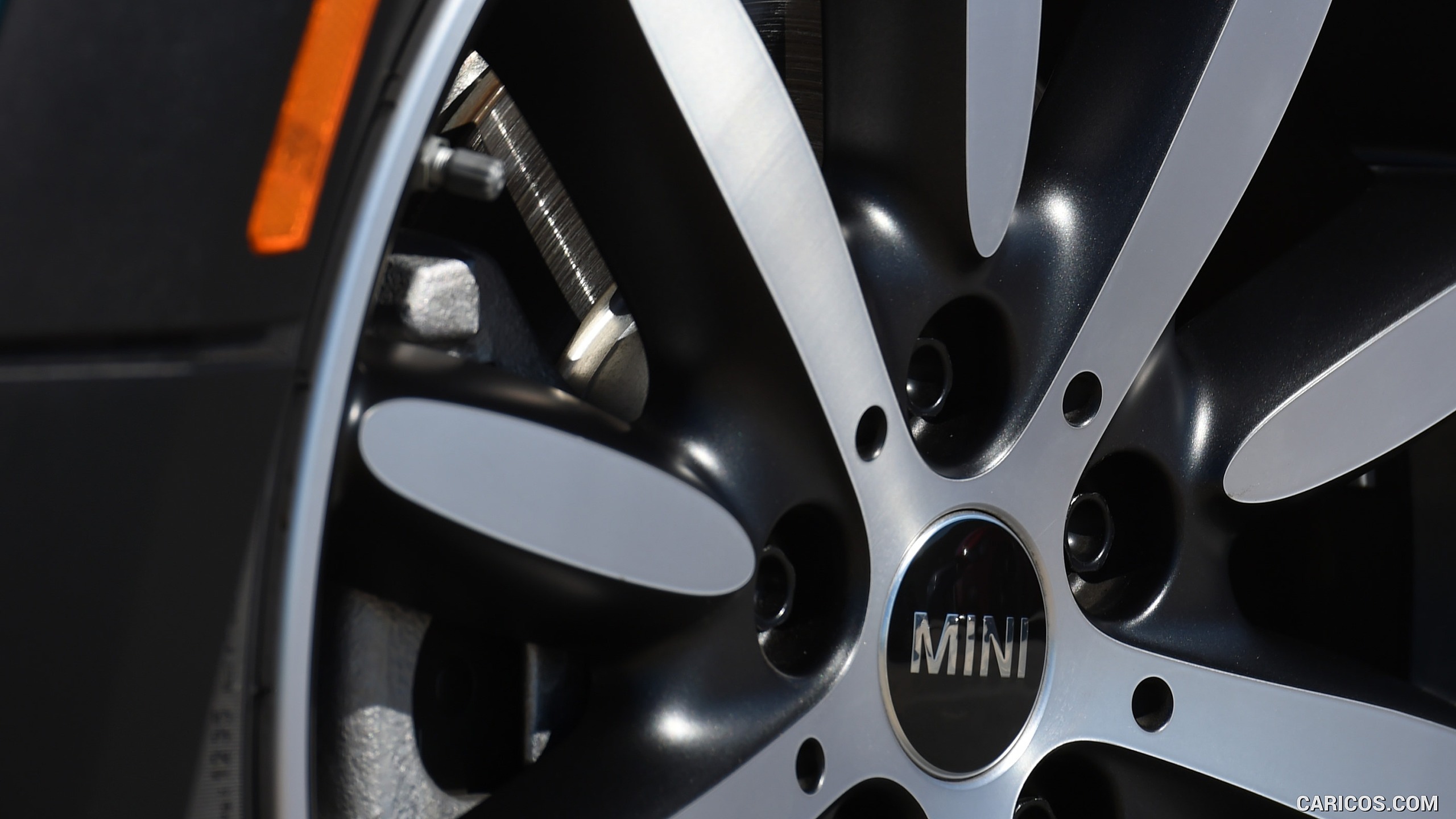 2016 MINI Cooper S Convertible (Color: Caribbean Aqua Metallic) - Wheel, #121 of 332