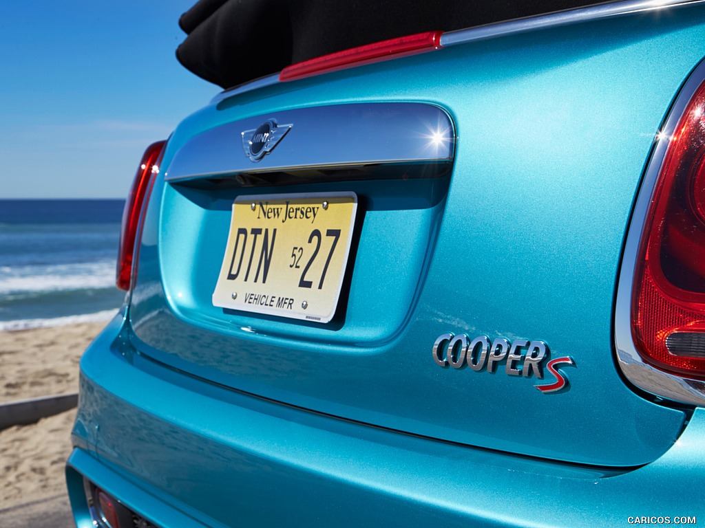 2016 MINI Cooper S Convertible (Color: Caribbean Aqua Metallic) - Detail