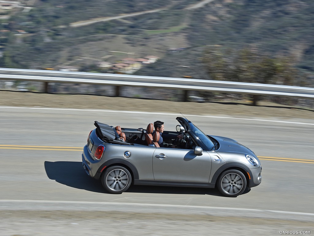 2016 MINI Cooper S Convertible (Color: Melting Silver Metallic) - Top