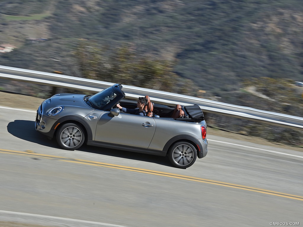 2016 MINI Cooper S Convertible (Color: Melting Silver Metallic) - Top