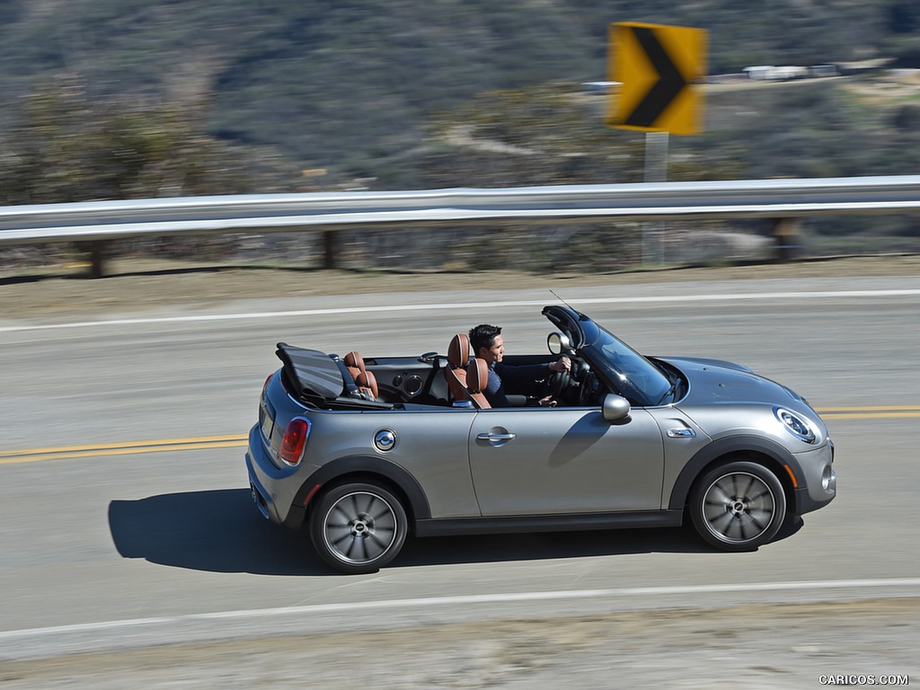 2016 MINI Cooper S Convertible (Color: Melting Silver Metallic) - Top