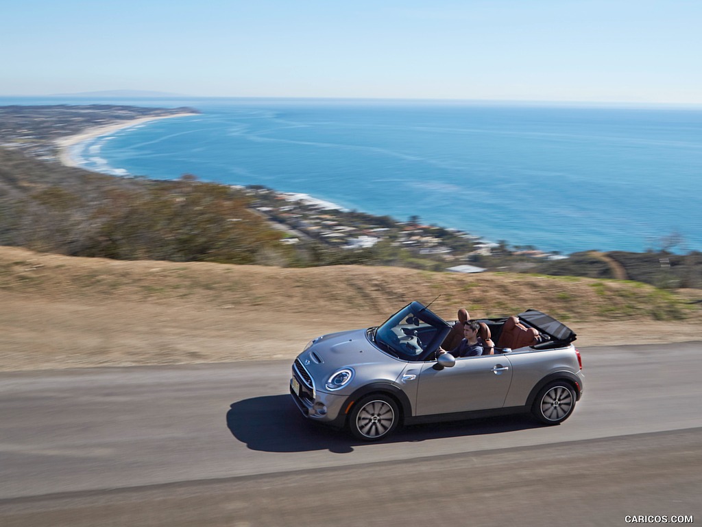 2016 MINI Cooper S Convertible (Color: Melting Silver Metallic) - Top