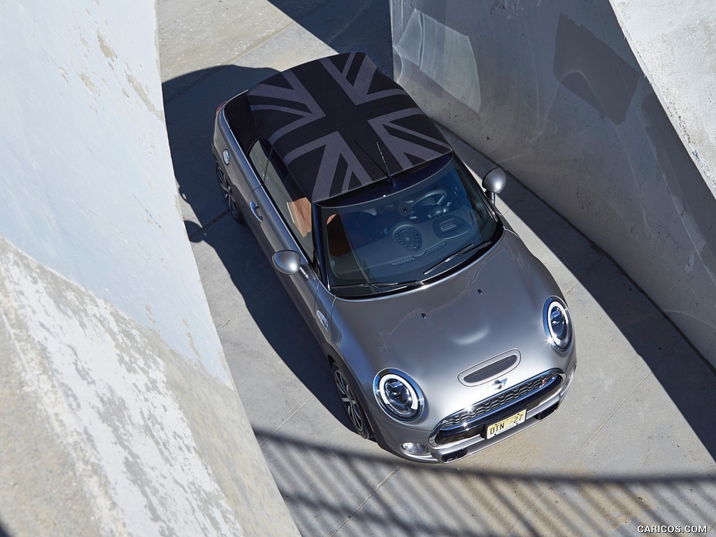 2016 MINI Cooper S Convertible (Color: Melting Silver Metallic) - Top