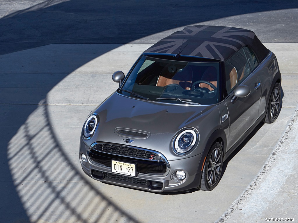 2016 MINI Cooper S Convertible (Color: Melting Silver Metallic) - Top