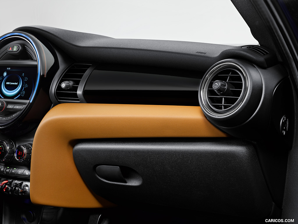 2016 MINI Cooper S Seven 5-Door - Interior, Detail