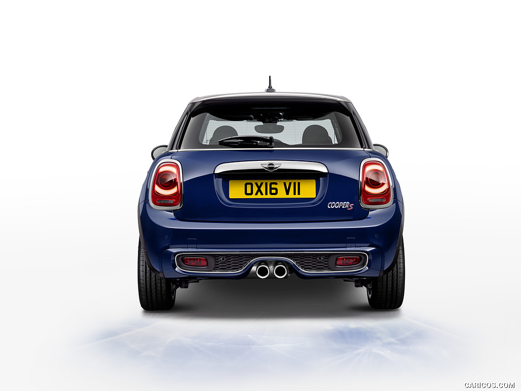 2016 MINI Cooper S Seven 5-Door - Rear