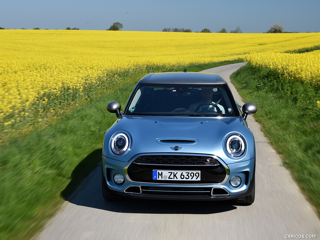 2016 MINI Cooper SD Clubman ALL4 - Front