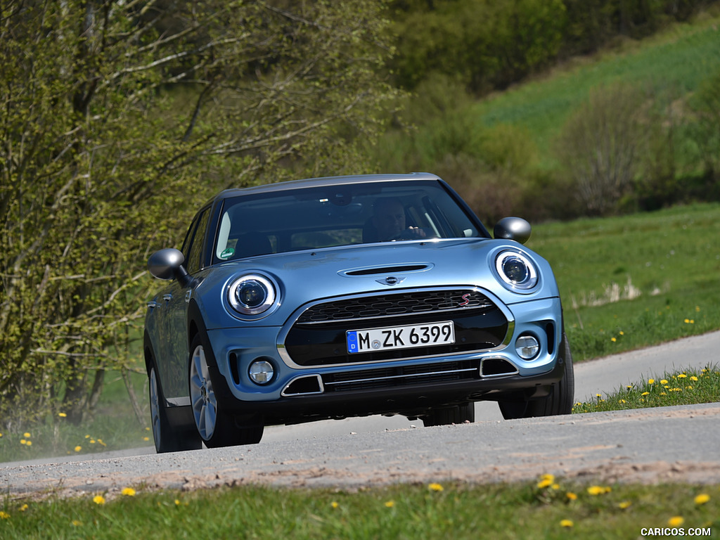 2016 MINI Cooper SD Clubman ALL4 - Front