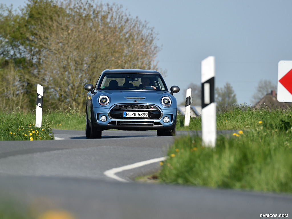 2016 MINI Cooper SD Clubman ALL4 - Front