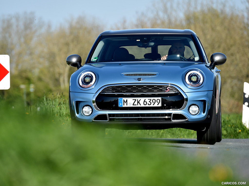 2016 MINI Cooper SD Clubman ALL4 - Front