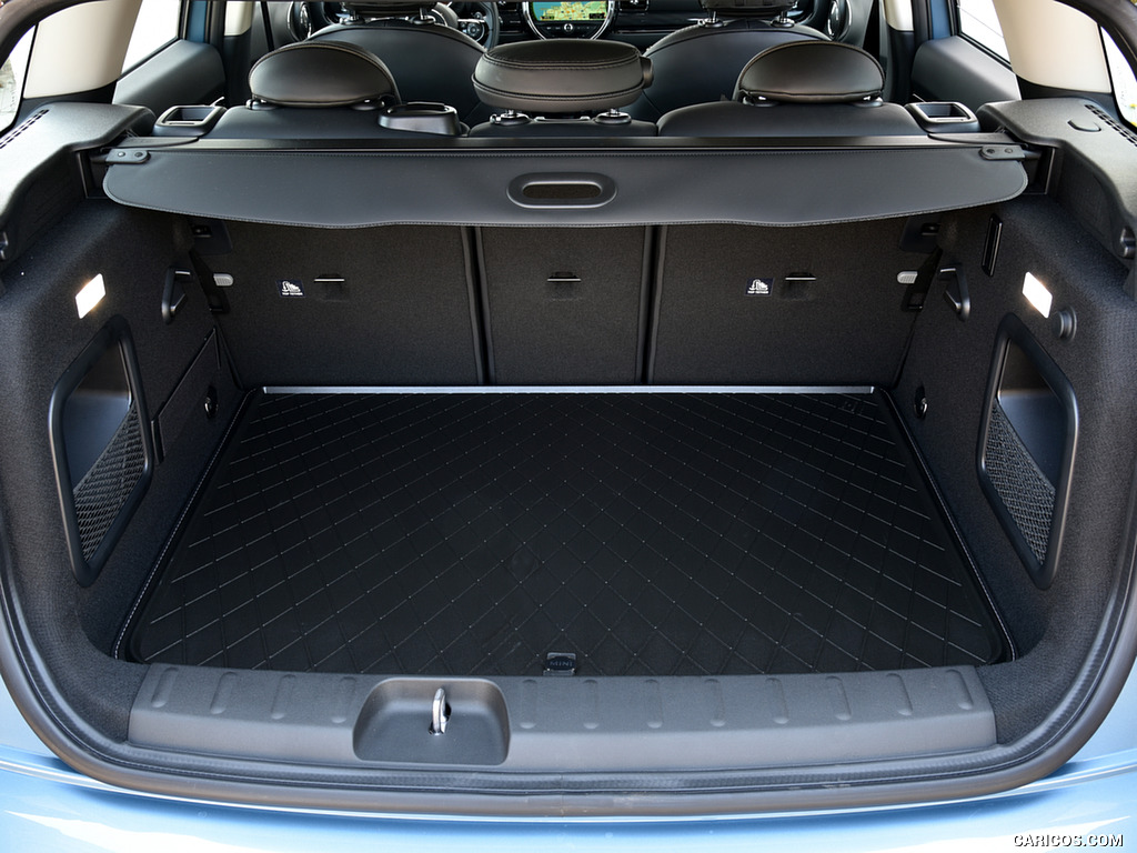 2016 MINI Cooper SD Clubman ALL4 - Trunk