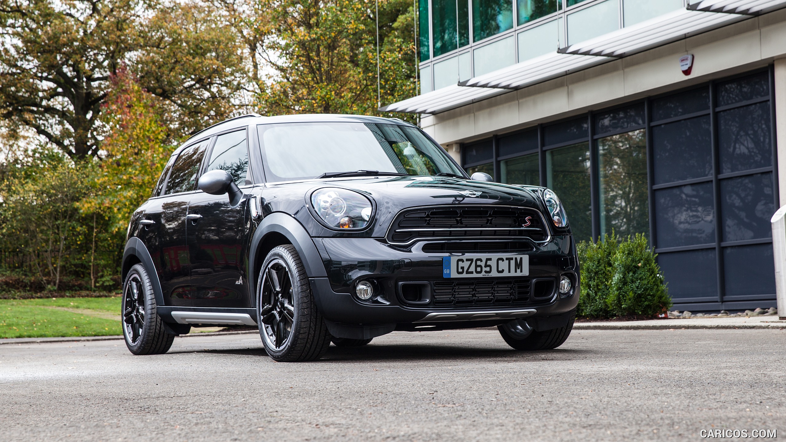 2016 MINI Countryman Special Edition - Front, #3 of 13