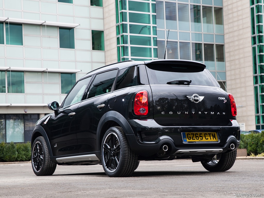 2016 MINI Countryman Special Edition - Rear