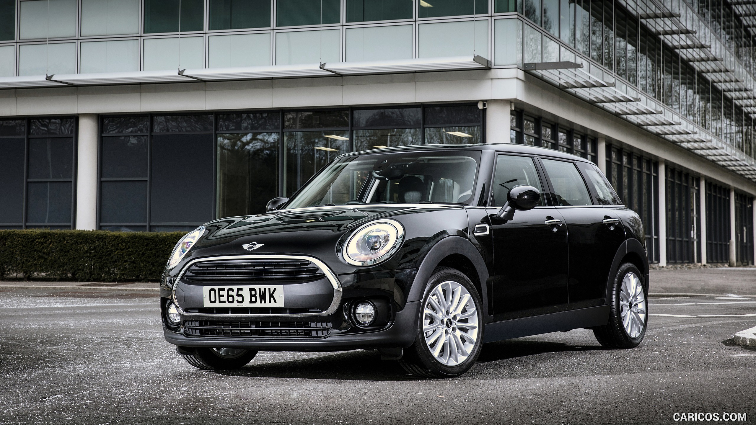 2016 MINI One D Clubman (UK-Spec, 3-Cylinder Turbo Diesel) - Front, #1 of 20