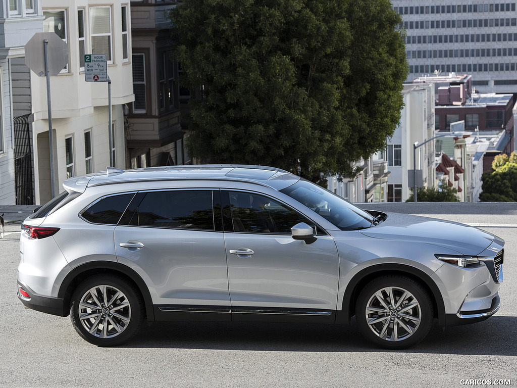 2016 Mazda CX-9 - Side