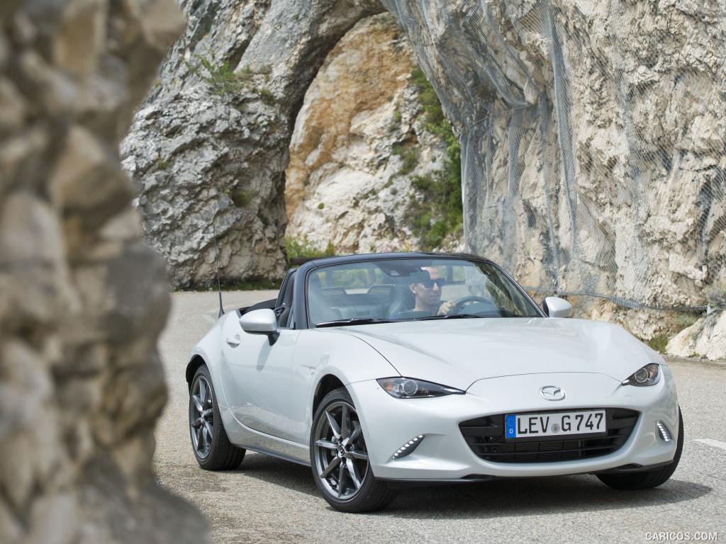 2016 Mazda MX-5 Miata (Euro-Spec)  - Front