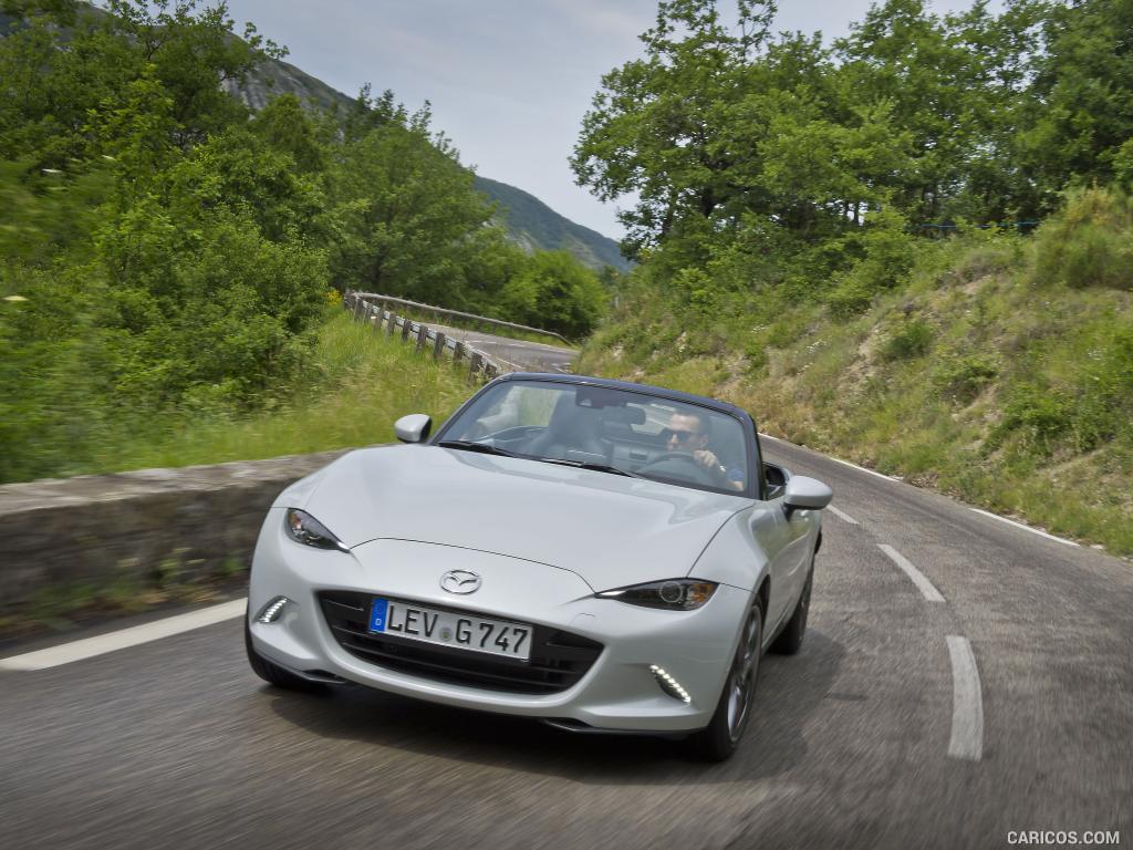 2016 Mazda MX-5 Miata (Euro-Spec)  - Front