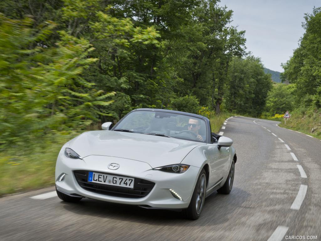 2016 Mazda MX-5 Miata (Euro-Spec)  - Front