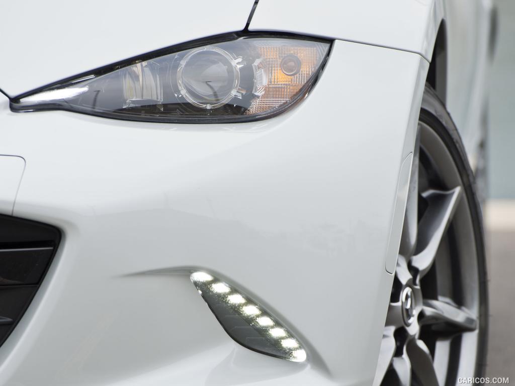 2016 Mazda MX-5 Miata (Euro-Spec)  - Headlight