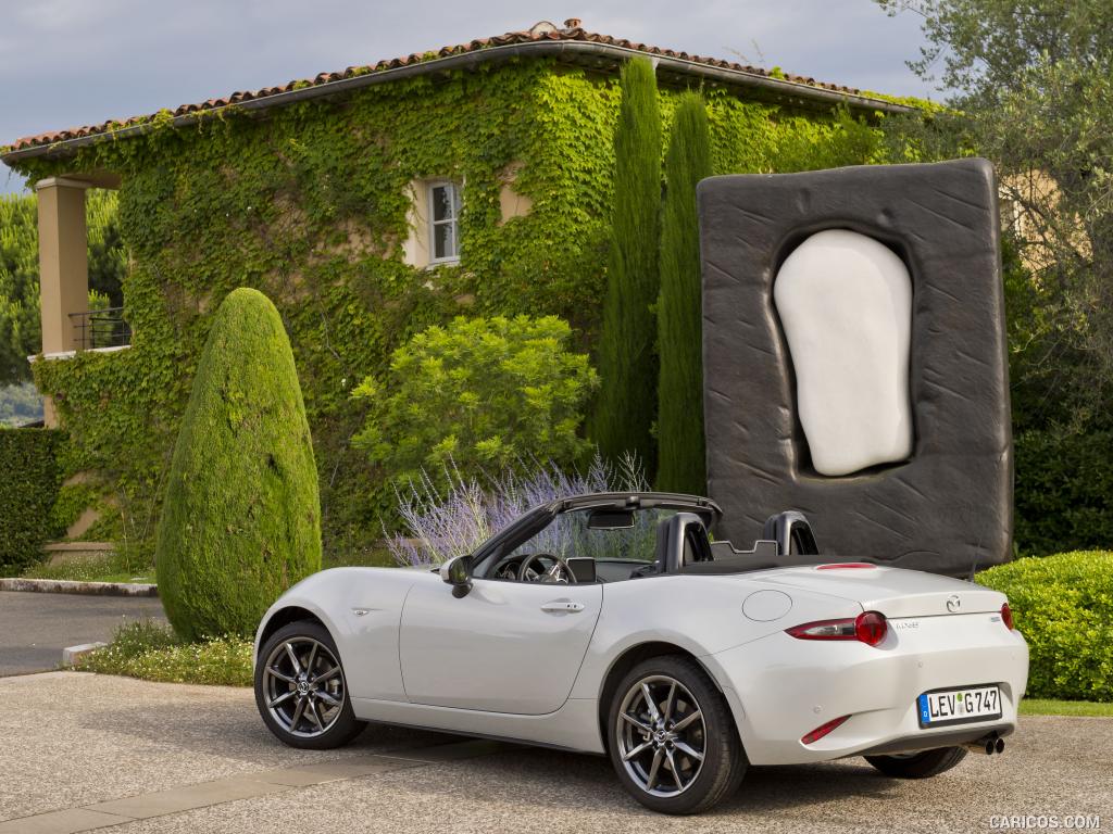 2016 Mazda MX-5 Miata (Euro-Spec)  - Rear