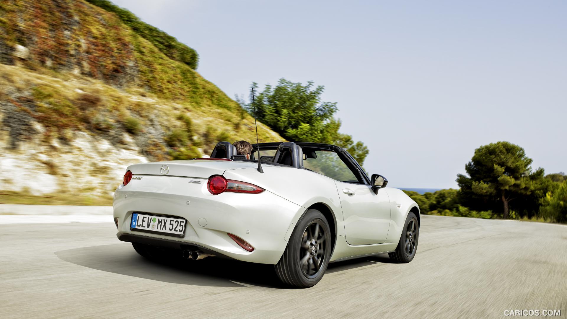 2016 Mazda MX-5 Miata (Euro-Spec) - Rear | Caricos