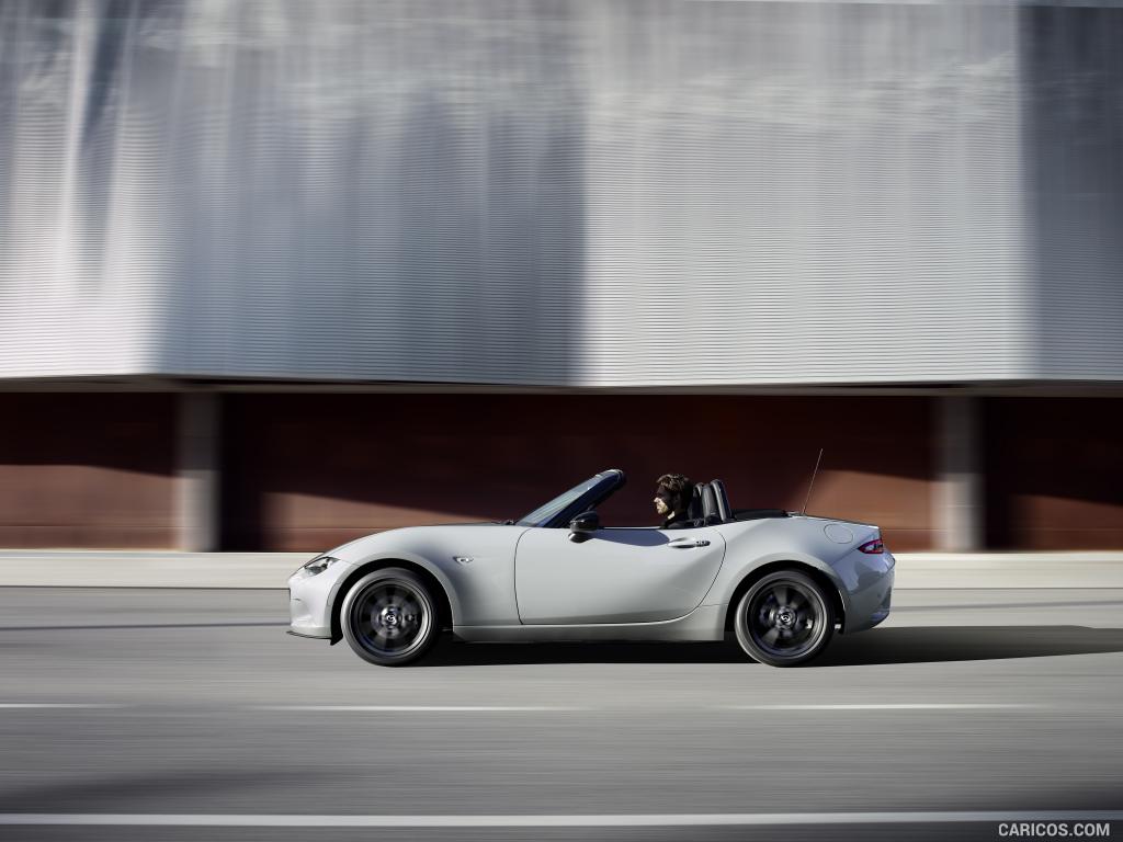 2016 Mazda MX-5 Miata (Euro-Spec)  - Side