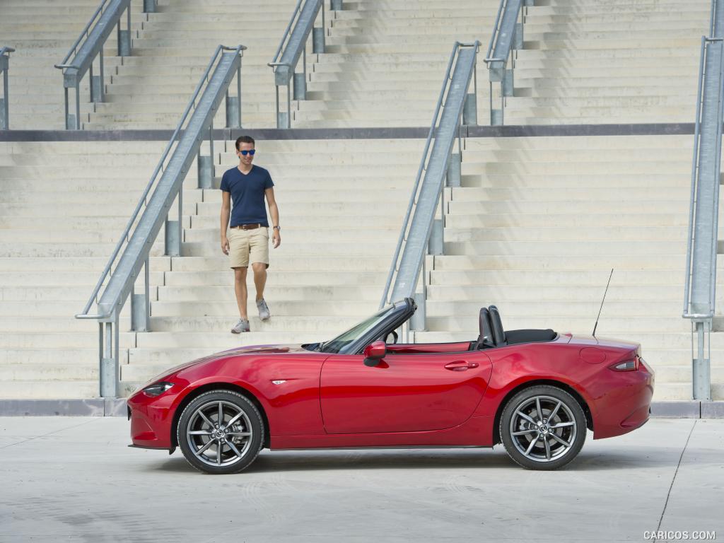 2016 Mazda MX-5 Miata (Euro-Spec)  - Side