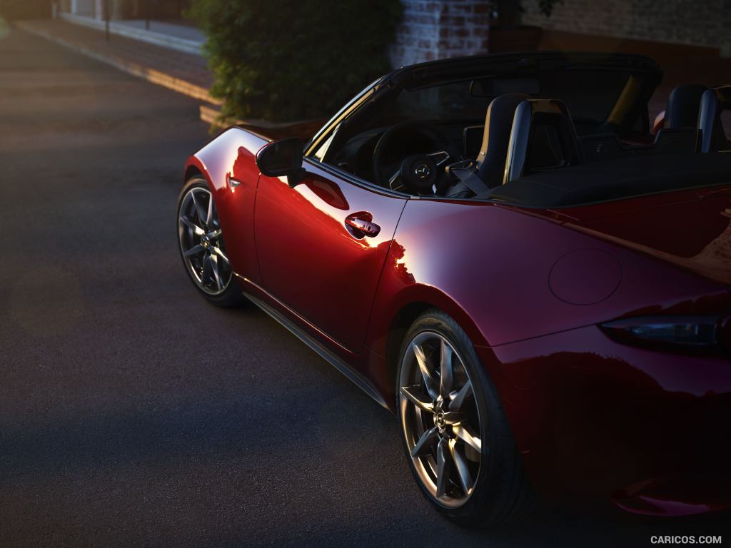 2016 Mazda MX-5 Miata (Euro-Spec)  - Side