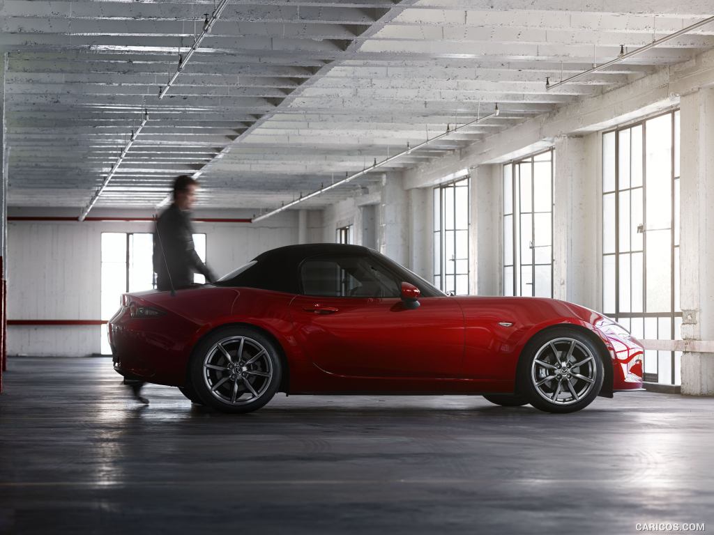 2016 Mazda MX-5 Miata (Euro-Spec)  - Side