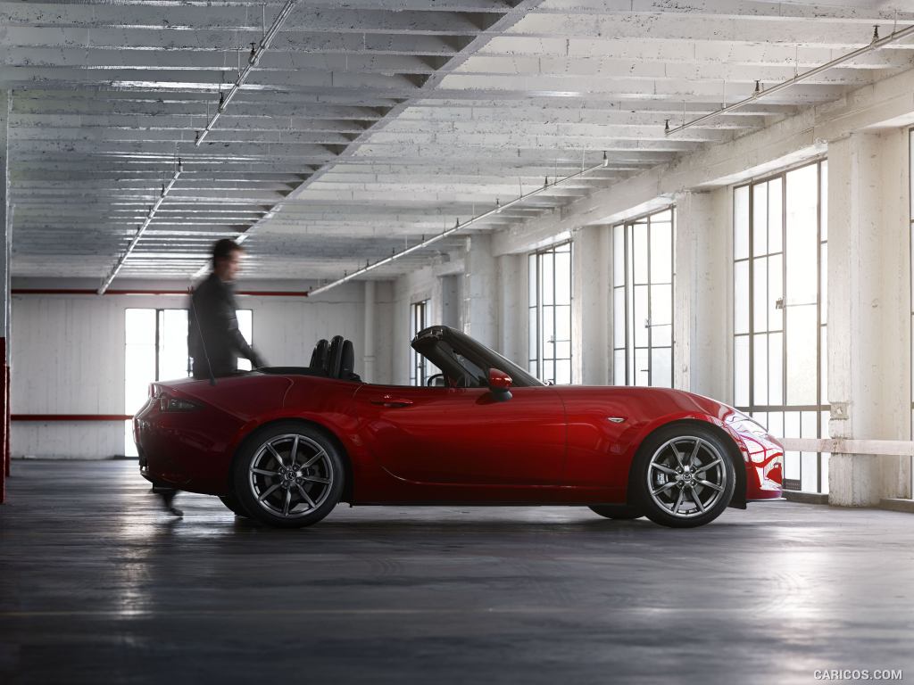 2016 Mazda MX-5 Miata (Euro-Spec)  - Side