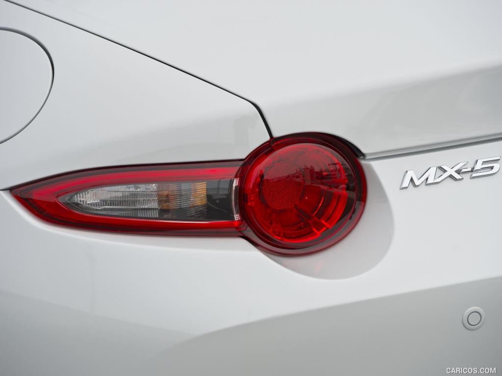 2016 Mazda MX-5 Miata (Euro-Spec)  - Tail Light