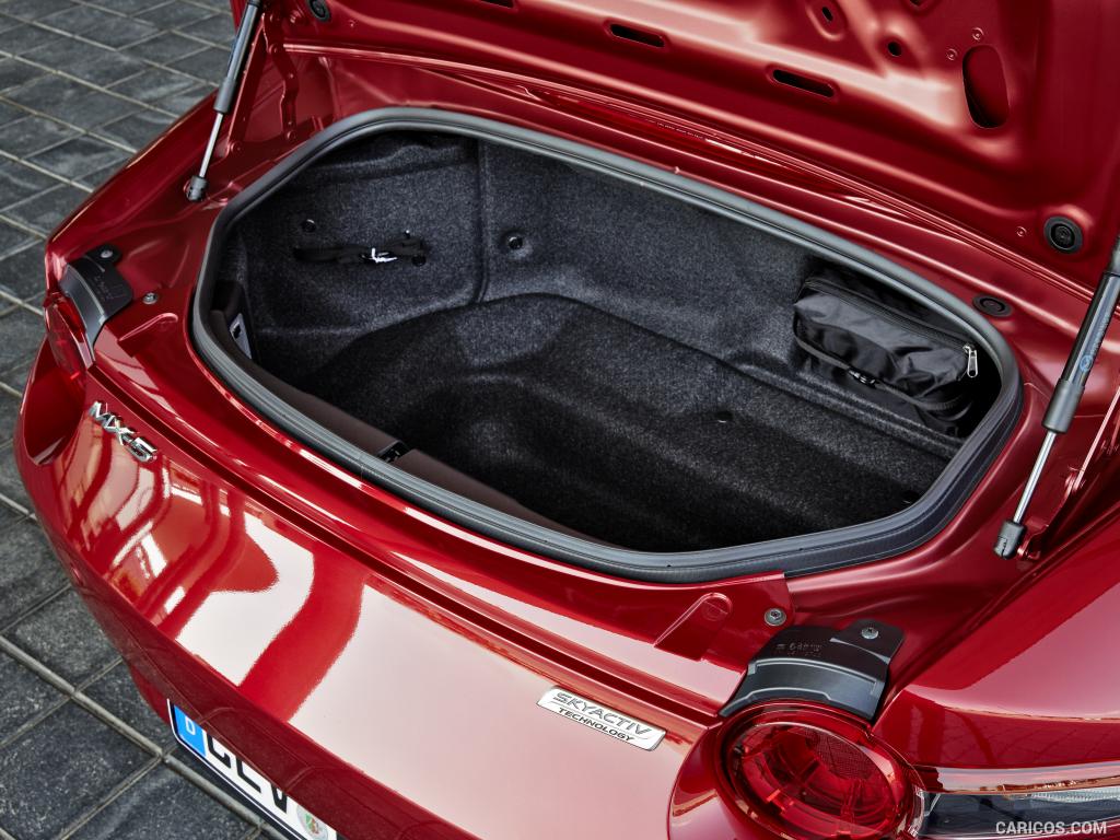 2016 Mazda MX-5 Miata (Euro-Spec)  - Trunk