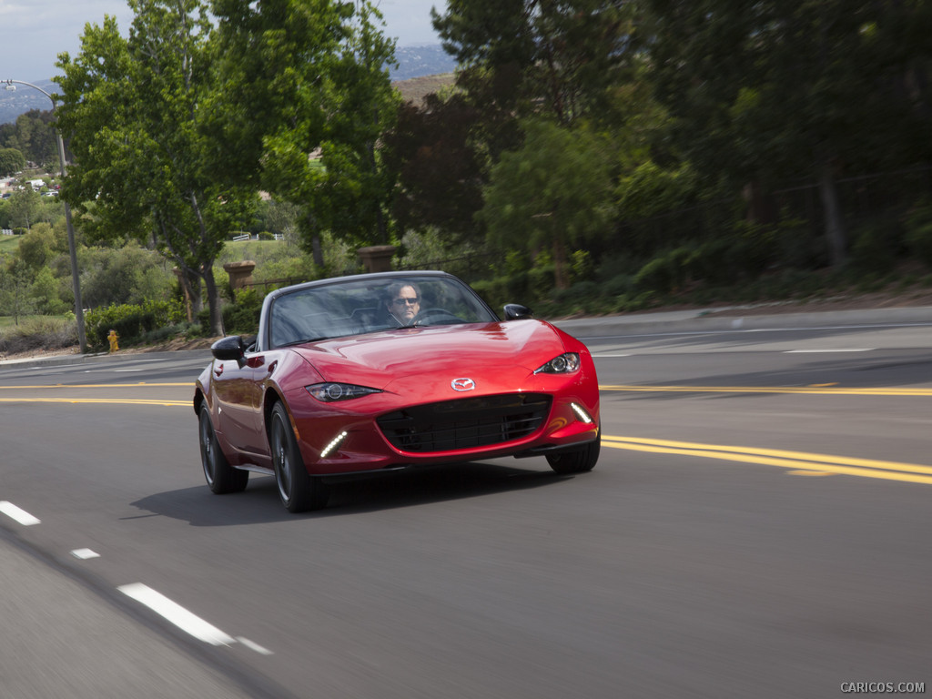 2016 Mazda MX-5 Miata (US-Spec) - Front