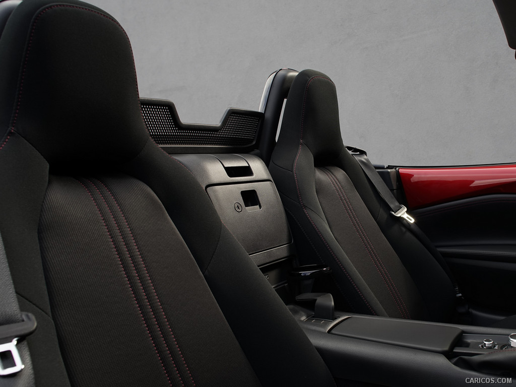 2016 Mazda MX-5 Miata (US-Spec) - Interior