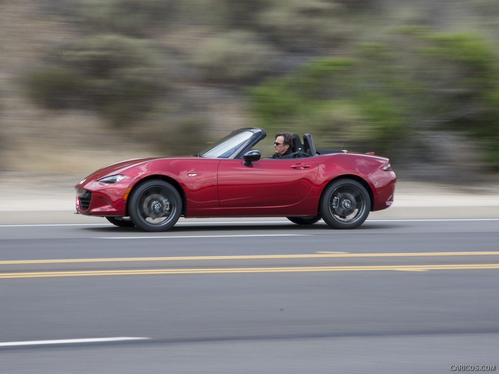 2016 Mazda MX-5 Miata (US-Spec) - Side