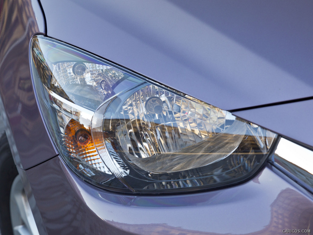 2016 Mazda2  - Headlight