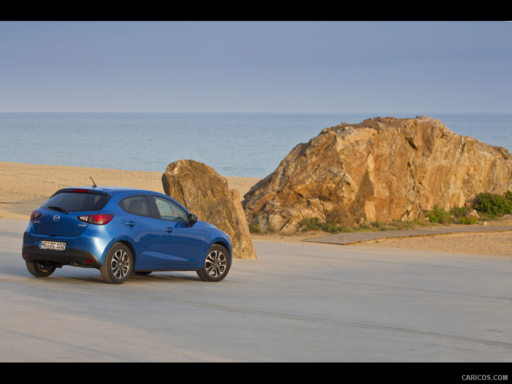 2016 Mazda2  - Side