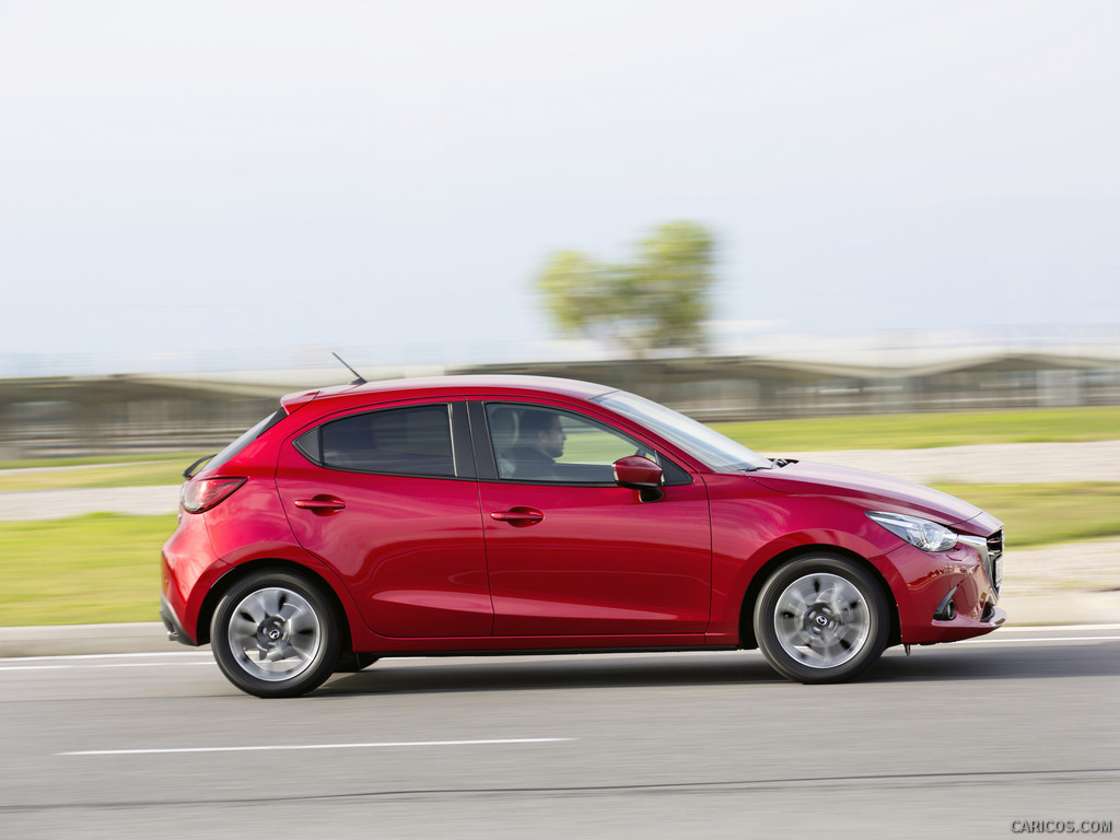 2016 Mazda2  - Side