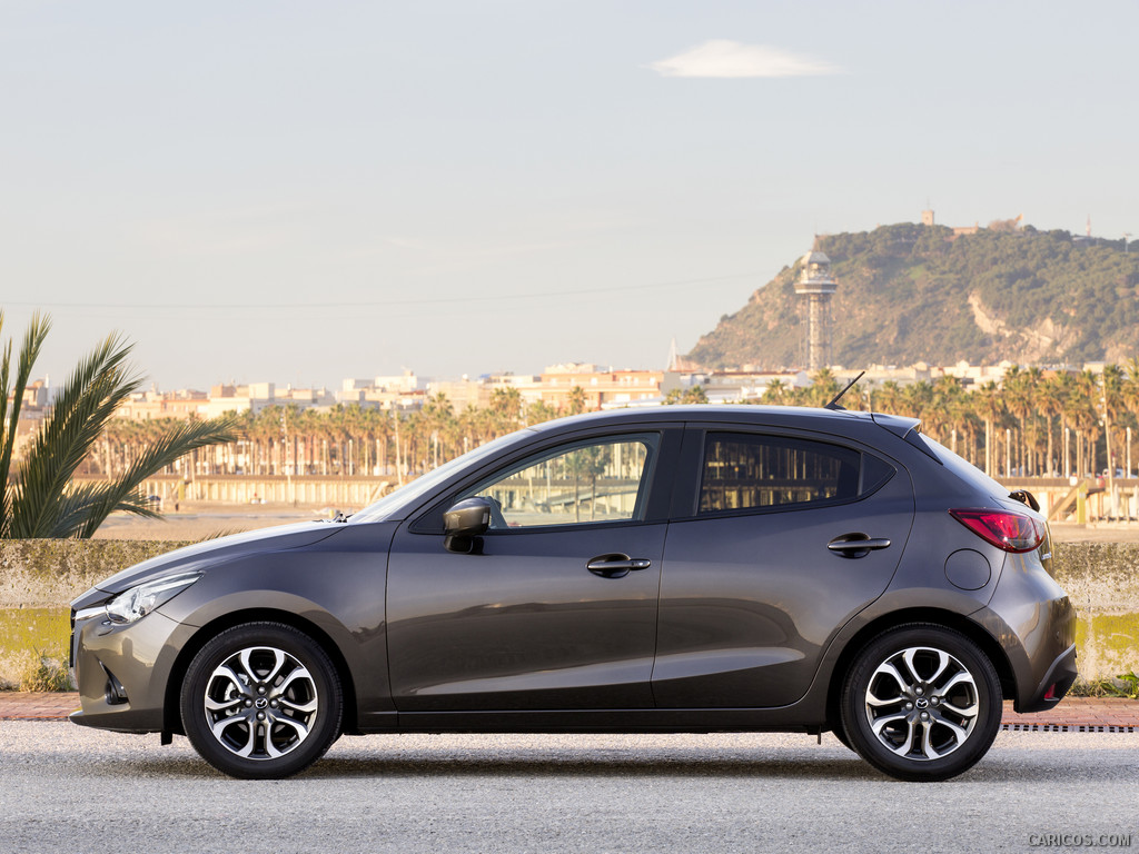 2016 Mazda2  - Side