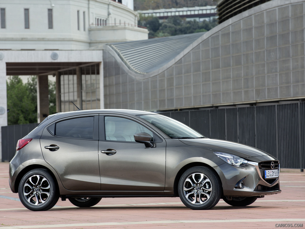 2016 Mazda2  - Side