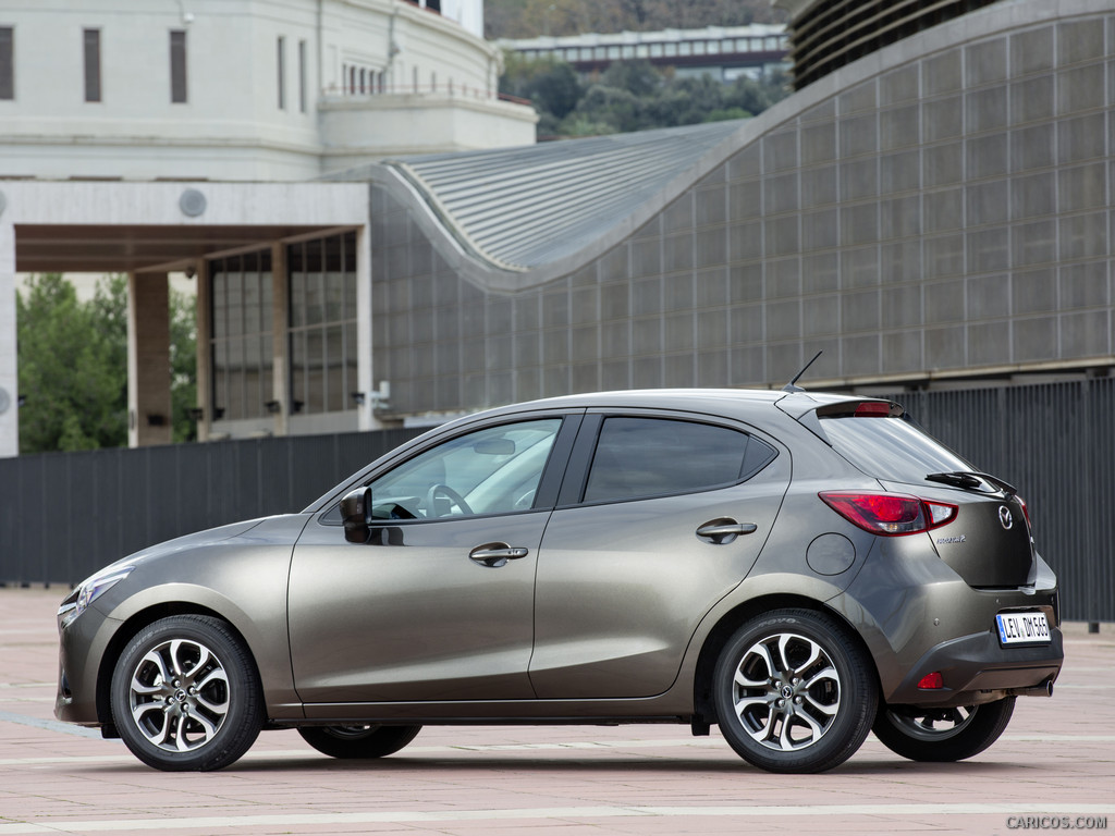 2016 Mazda2  - Side