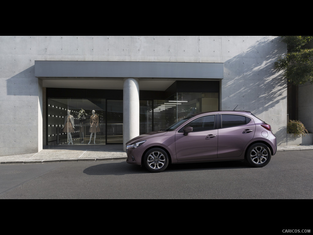 2016 Mazda2  - Side