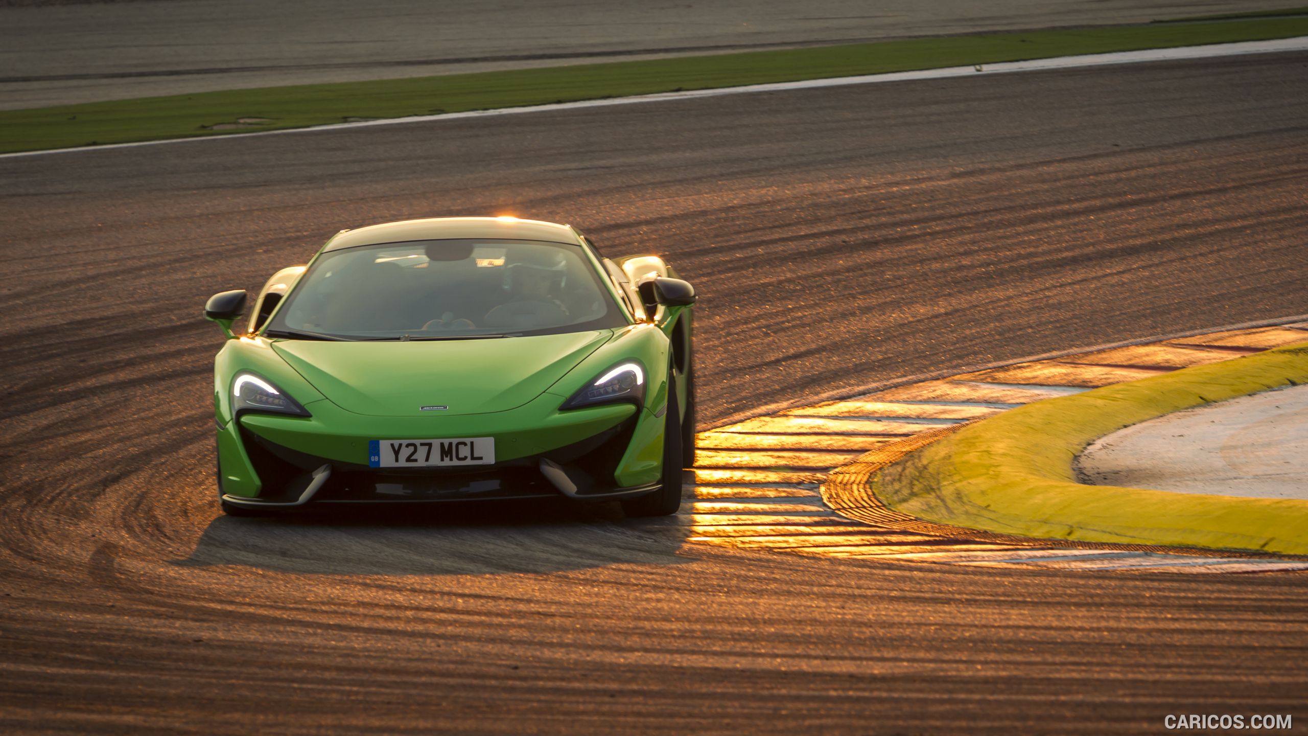 2016 McLaren 570S Coupe (Color: Mantis Green) - Front, #101 of 192