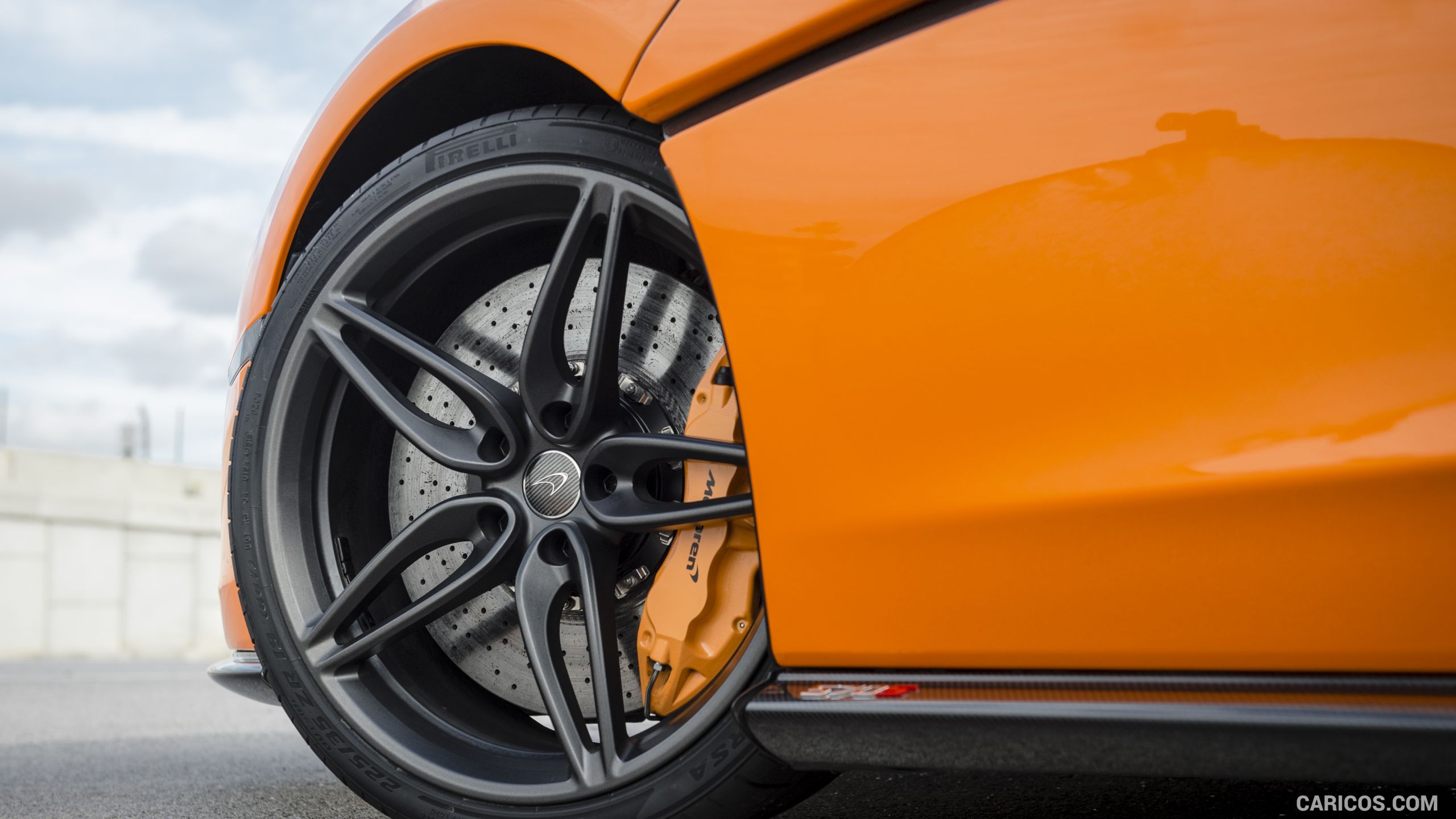 2016 McLaren 570S Coupe (Color: Ventura Orange) - Wheel, #140 of 192